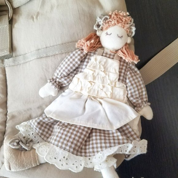 CORTILE Tan Girls Woman Drawstring Top Backpack with Doll and Flower Accent - Picture 2 of 13